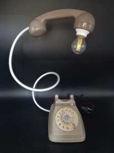 TELEFONO CON LUCE