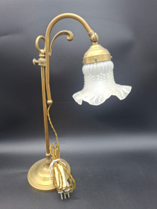 LAMPADA DA TAVOLO VINTAGE IN OTTONE