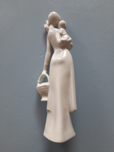 STATUETTA BIANCA CERAMICA